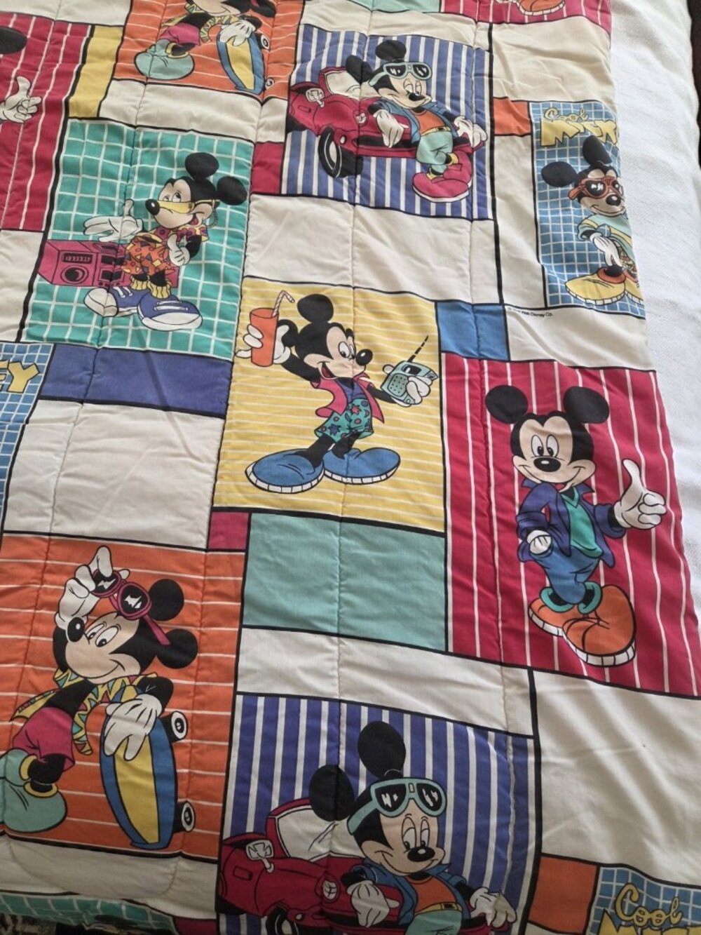 VTG mickey mouse twin comforter 1980's retro walt disney Bright colors.